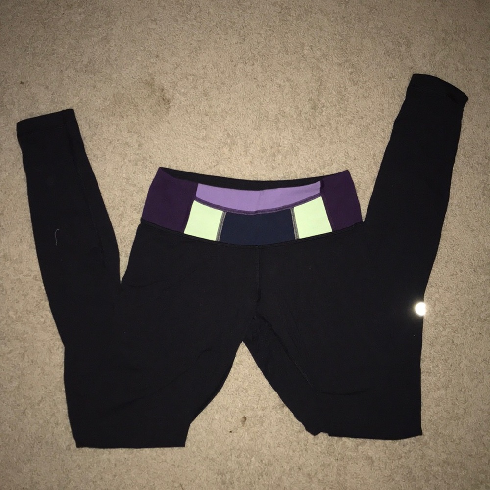 LULULEMON black reversible leggings
